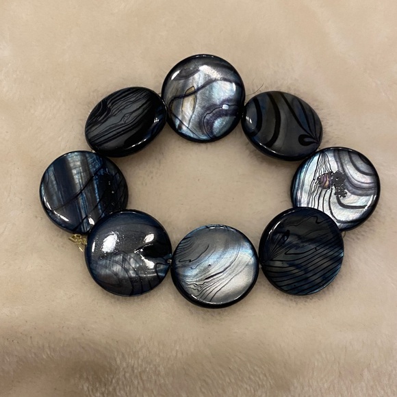 ♥️ Silver and Blue Bracelet Trio - Picture 3 of 4